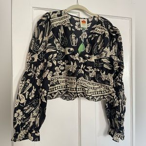 New farm Rio graphic print blouse long sleeve size large $160